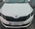 Белый Шкода Октавия, объемом двигателя 1.6 л и пробегом 209 тыс. км за 13800 $, фото 1 на Automoto.ua