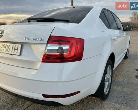 Білий Шкода Октавія, об'ємом двигуна 1.4 л та пробігом 133 тис. км за 15999 $, фото 29 на Automoto.ua