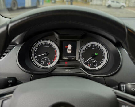 Белый Шкода Октавия, объемом двигателя 1.4 л и пробегом 121 тыс. км за 15900 $, фото 12 на Automoto.ua