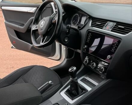 Білий Шкода Октавія, об'ємом двигуна 1.4 л та пробігом 94 тис. км за 15900 $, фото 17 на Automoto.ua