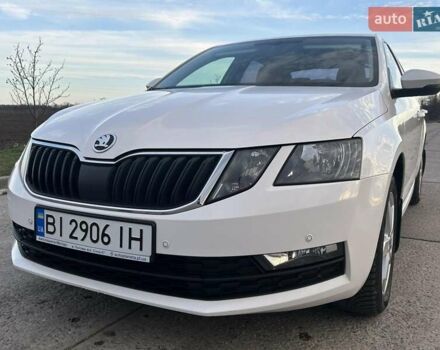 Білий Шкода Октавія, об'ємом двигуна 1.4 л та пробігом 130 тис. км за 16000 $, фото 2 на Automoto.ua