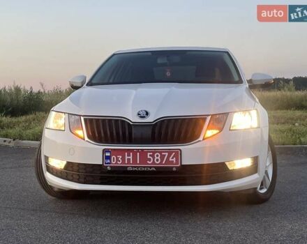 Білий Шкода Октавія, об'ємом двигуна 1.6 л та пробігом 164 тис. км за 13699 $, фото 2 на Automoto.ua