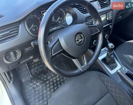 Белый Шкода Октавия, объемом двигателя 1.6 л и пробегом 78 тыс. км за 14600 $, фото 8 на Automoto.ua