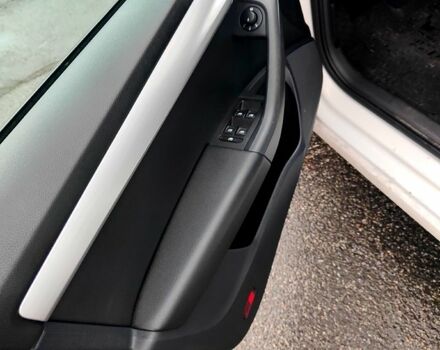 Белый Шкода Октавия, объемом двигателя 1.6 л и пробегом 209 тыс. км за 13800 $, фото 12 на Automoto.ua