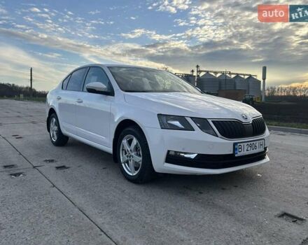 Білий Шкода Октавія, об'ємом двигуна 1.4 л та пробігом 130 тис. км за 16000 $, фото 23 на Automoto.ua