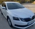 Белый Шкода Октавия, объемом двигателя 1.6 л и пробегом 107 тыс. км за 15499 $, фото 1 на Automoto.ua