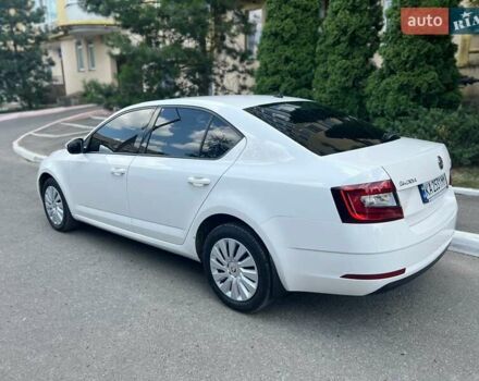 Белый Шкода Октавия, объемом двигателя 1.4 л и пробегом 178 тыс. км за 13500 $, фото 4 на Automoto.ua