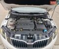 Білий Шкода Октавія, об'ємом двигуна 1.6 л та пробігом 250 тис. км за 12800 $, фото 12 на Automoto.ua