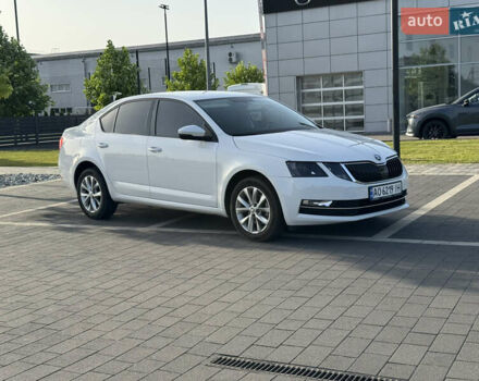 Белый Шкода Октавия, объемом двигателя 1.4 л и пробегом 150 тыс. км за 12400 $, фото 40 на Automoto.ua