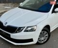 Белый Шкода Октавия, объемом двигателя 1.6 л и пробегом 62 тыс. км за 14500 $, фото 5 на Automoto.ua