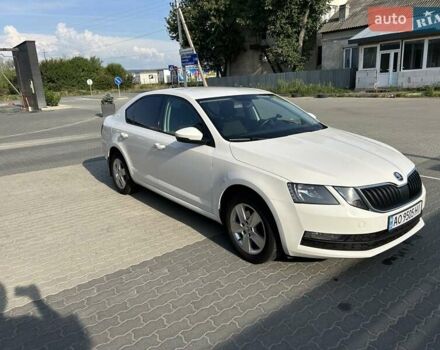 Белый Шкода Октавия, объемом двигателя 1.4 л и пробегом 201 тыс. км за 13200 $, фото 3 на Automoto.ua