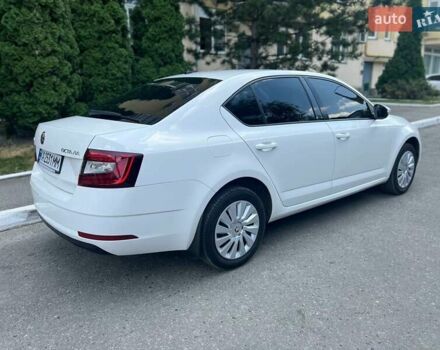 Белый Шкода Октавия, объемом двигателя 1.4 л и пробегом 178 тыс. км за 13500 $, фото 11 на Automoto.ua