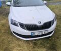 Білий Шкода Октавія, об'ємом двигуна 1.6 л та пробігом 59 тис. км за 17000 $, фото 1 на Automoto.ua