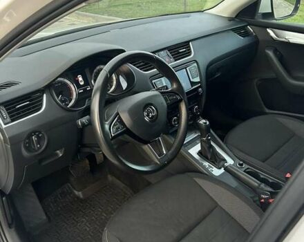 Білий Шкода Октавія, об'ємом двигуна 1.4 л та пробігом 130 тис. км за 16000 $, фото 16 на Automoto.ua