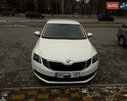 Білий Шкода Октавія, об'ємом двигуна 1.6 л та пробігом 45 тис. км за 17000 $, фото 5 на Automoto.ua