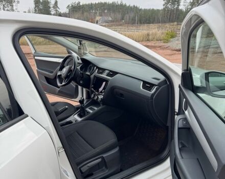 Білий Шкода Октавія, об'ємом двигуна 1.4 л та пробігом 94 тис. км за 15900 $, фото 4 на Automoto.ua