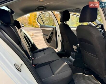 Белый Шкода Октавия, объемом двигателя 1.6 л и пробегом 62 тыс. км за 14500 $, фото 17 на Automoto.ua