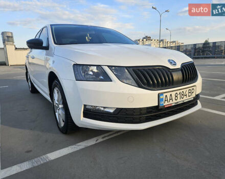 Белый Шкода Октавия, объемом двигателя 1.4 л и пробегом 155 тыс. км за 14850 $, фото 4 на Automoto.ua