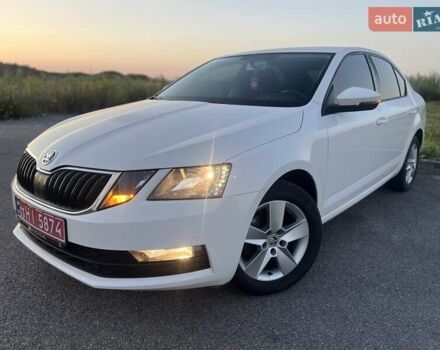 Білий Шкода Октавія, об'ємом двигуна 1.6 л та пробігом 164 тис. км за 13699 $, фото 4 на Automoto.ua