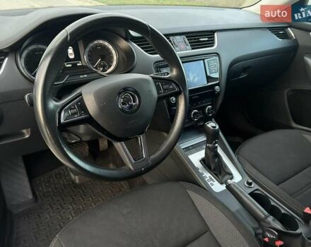 Білий Шкода Октавія, об'ємом двигуна 1.4 л та пробігом 133 тис. км за 15999 $, фото 9 на Automoto.ua