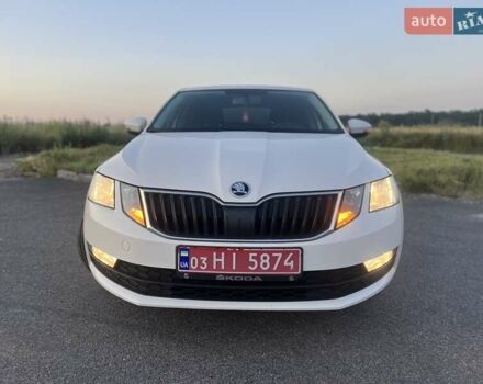 Білий Шкода Октавія, об'ємом двигуна 1.6 л та пробігом 164 тис. км за 13699 $, фото 3 на Automoto.ua