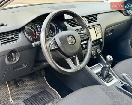 Белый Шкода Октавия, объемом двигателя 1.6 л и пробегом 62 тыс. км за 14500 $, фото 15 на Automoto.ua