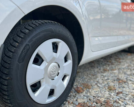 Белый Шкода Октавия, объемом двигателя 1.6 л и пробегом 140 тыс. км за 14900 $, фото 26 на Automoto.ua