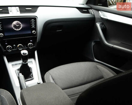 Білий Шкода Октавія, об'ємом двигуна 1.4 л та пробігом 155 тис. км за 14950 $, фото 10 на Automoto.ua