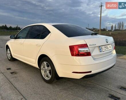 Білий Шкода Октавія, об'ємом двигуна 1.4 л та пробігом 130 тис. км за 16000 $, фото 29 на Automoto.ua