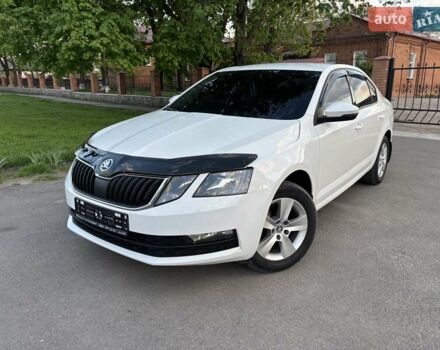 Белый Шкода Октавия, объемом двигателя 1.6 л и пробегом 78 тыс. км за 14600 $, фото 3 на Automoto.ua