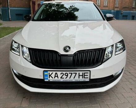 Белый Шкода Октавия, объемом двигателя 1.6 л и пробегом 93 тыс. км за 16900 $, фото 1 на Automoto.ua