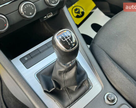 Белый Шкода Октавия, объемом двигателя 1.6 л и пробегом 140 тыс. км за 14900 $, фото 13 на Automoto.ua