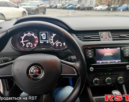 Белый Шкода Октавия, объемом двигателя 1.6 л и пробегом 209 тыс. км за 13800 $, фото 7 на Automoto.ua