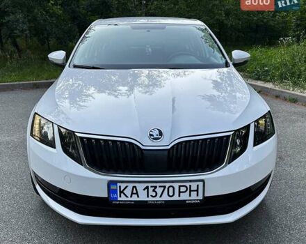 Белый Шкода Октавия, объемом двигателя 1.6 л и пробегом 50 тыс. км за 14999 $, фото 20 на Automoto.ua