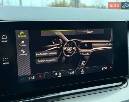 Білий Шкода Октавія, об'ємом двигуна 2 л та пробігом 258 тис. км за 22000 $, фото 59 на Automoto.ua