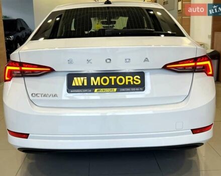 Белый Шкода Октавия, объемом двигателя 1.4 л и пробегом 108 тыс. км за 20000 $, фото 4 на Automoto.ua