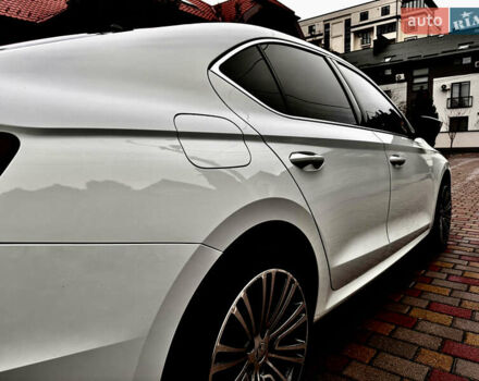 Белый Шкода Октавия, объемом двигателя 2 л и пробегом 262 тыс. км за 22250 $, фото 11 на Automoto.ua