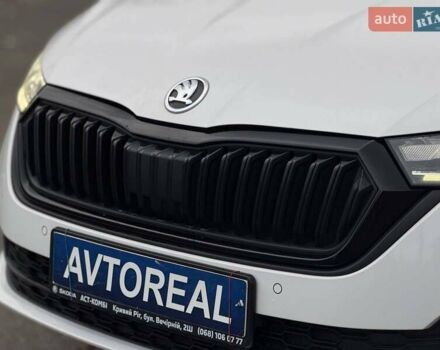 Білий Шкода Октавія, об'ємом двигуна 2 л та пробігом 258 тис. км за 22000 $, фото 5 на Automoto.ua