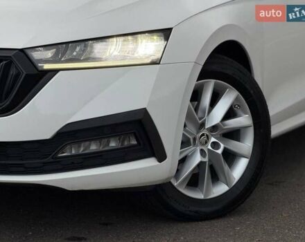 Білий Шкода Октавія, об'ємом двигуна 2 л та пробігом 258 тис. км за 22000 $, фото 2 на Automoto.ua