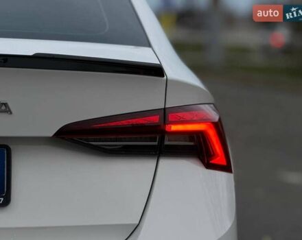 Білий Шкода Октавія, об'ємом двигуна 2 л та пробігом 258 тис. км за 22000 $, фото 22 на Automoto.ua