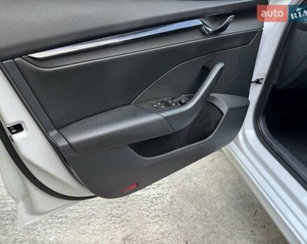 Білий Шкода Октавія, об'ємом двигуна 1.4 л та пробігом 170 тис. км за 16500 $, фото 11 на Automoto.ua