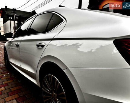 Белый Шкода Октавия, объемом двигателя 2 л и пробегом 262 тыс. км за 22250 $, фото 10 на Automoto.ua