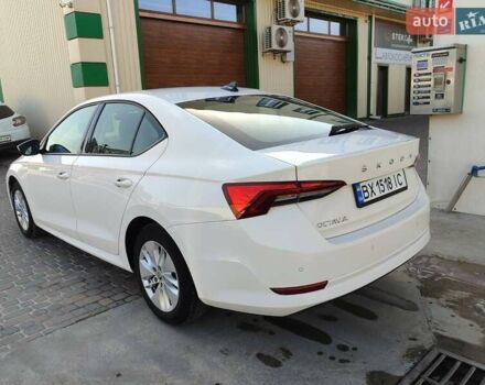 Белый Шкода Октавия, объемом двигателя 1.97 л и пробегом 258 тыс. км за 17850 $, фото 10 на Automoto.ua