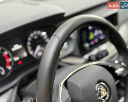 Белый Шкода Октавия, объемом двигателя 1.5 л и пробегом 70 тыс. км за 17900 $, фото 12 на Automoto.ua
