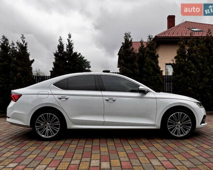 Белый Шкода Октавия, объемом двигателя 2 л и пробегом 262 тыс. км за 22250 $, фото 7 на Automoto.ua