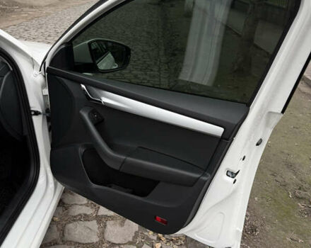 Белый Шкода Октавия, объемом двигателя 1.6 л и пробегом 48 тыс. км за 15800 $, фото 18 на Automoto.ua