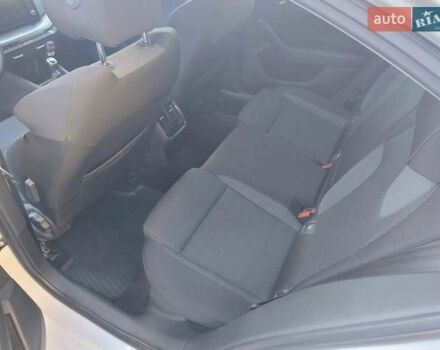 Белый Шкода Октавия, объемом двигателя 1.97 л и пробегом 255 тыс. км за 18300 $, фото 2 на Automoto.ua