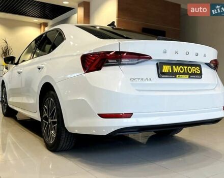 Белый Шкода Октавия, объемом двигателя 1.4 л и пробегом 108 тыс. км за 20000 $, фото 2 на Automoto.ua