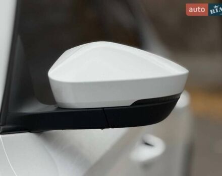 Білий Шкода Октавія, об'ємом двигуна 2 л та пробігом 258 тис. км за 22000 $, фото 6 на Automoto.ua