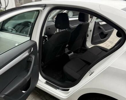 Білий Шкода Октавія, об'ємом двигуна 1.6 л та пробігом 40 тис. км за 14800 $, фото 2 на Automoto.ua